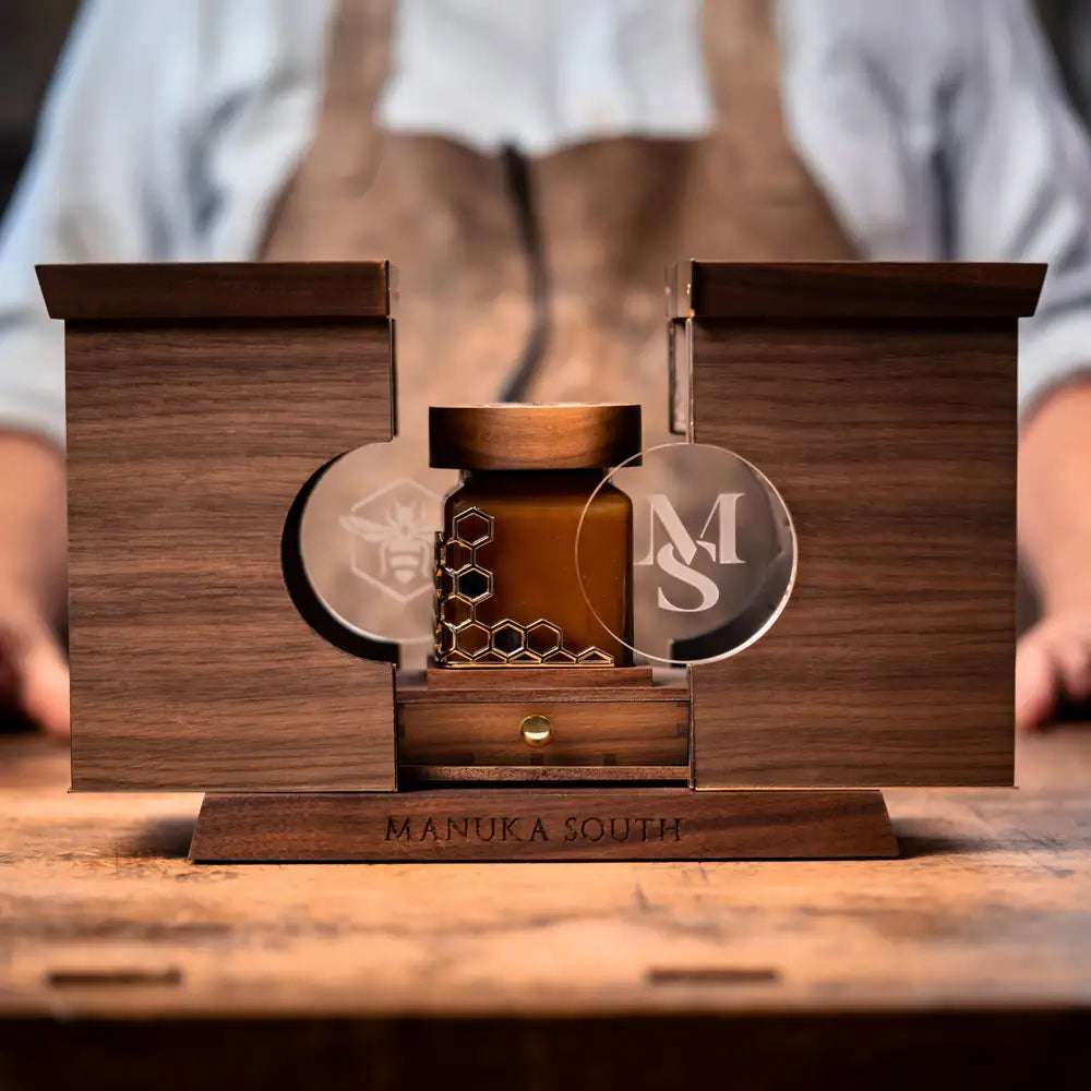 มานูก้า เซาท์ น้ำผึ้งมานูก้ารุ่นพิเศษ ผลิดจำนวนจำกัด UMF35+ (MGO 2190)